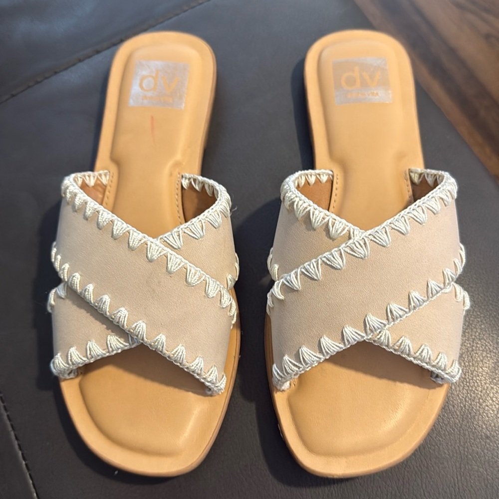 Dolce Vita Juneau slides, size 7.5 gently worn